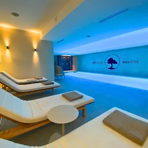 Brit Piscine & - Fougeres Hotel
